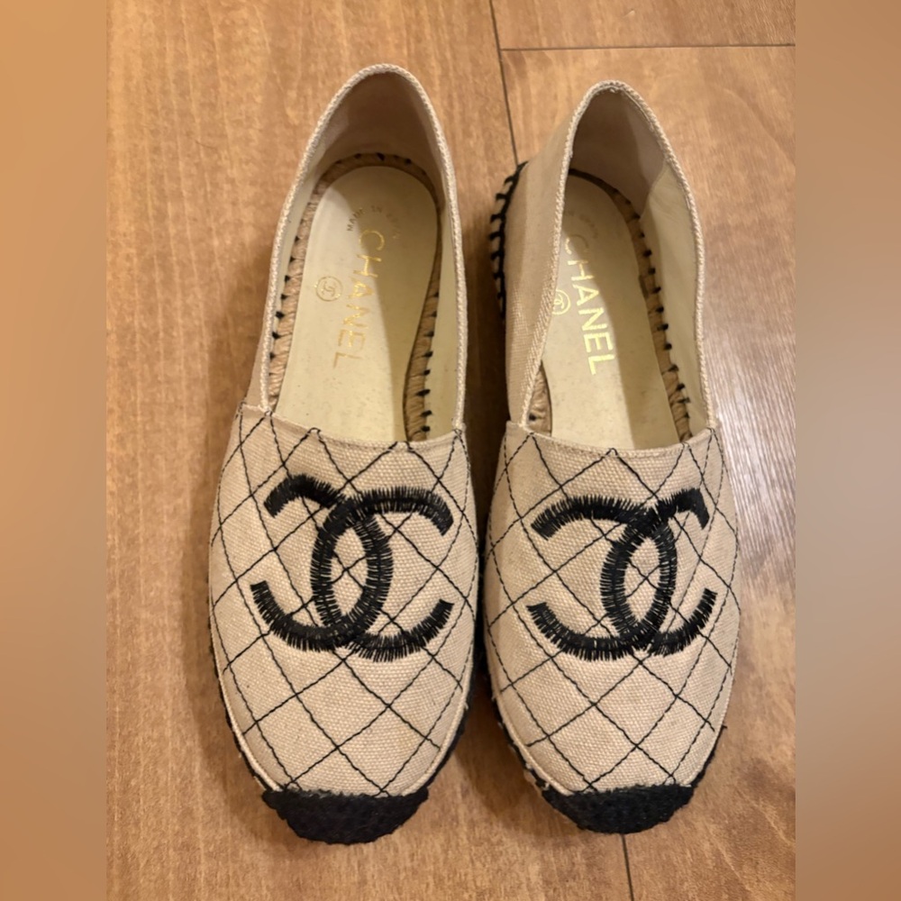 CHANEL Beige and Black Espadrilles